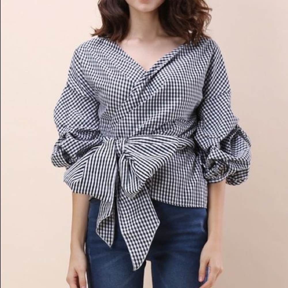 Chicwish Echo Wrap Top in Black Gingham sz L